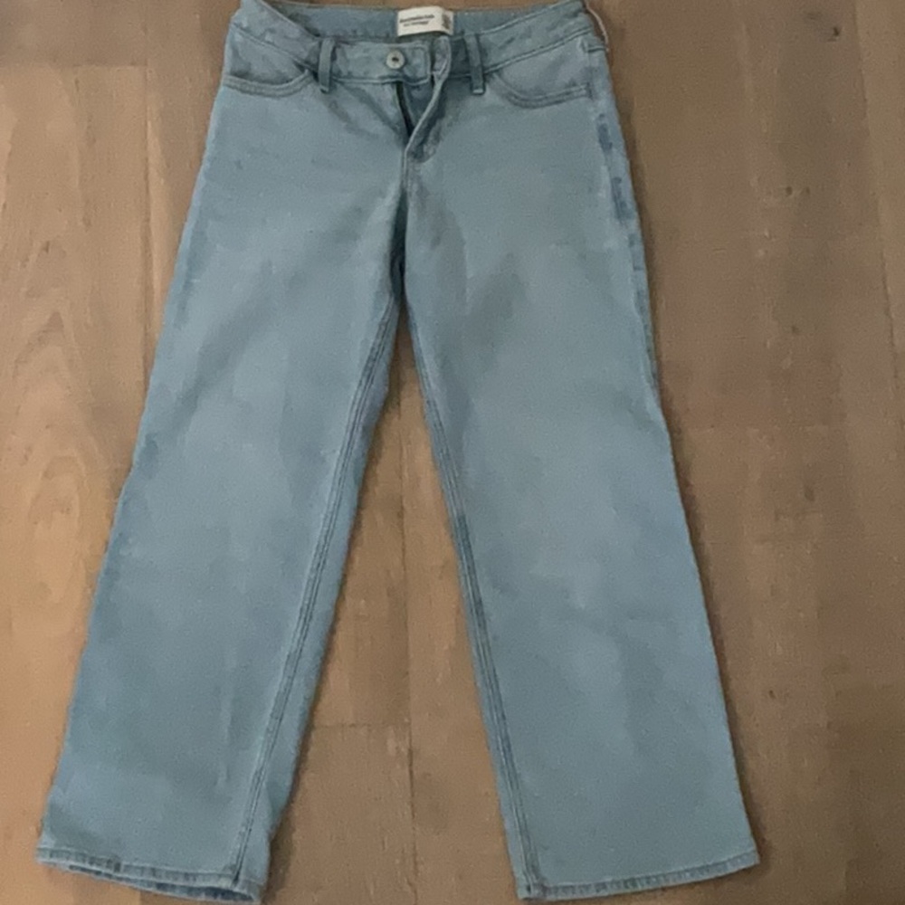 Abercrombie & Fitch Kids Light Blue Low Rise Baggy Jeans